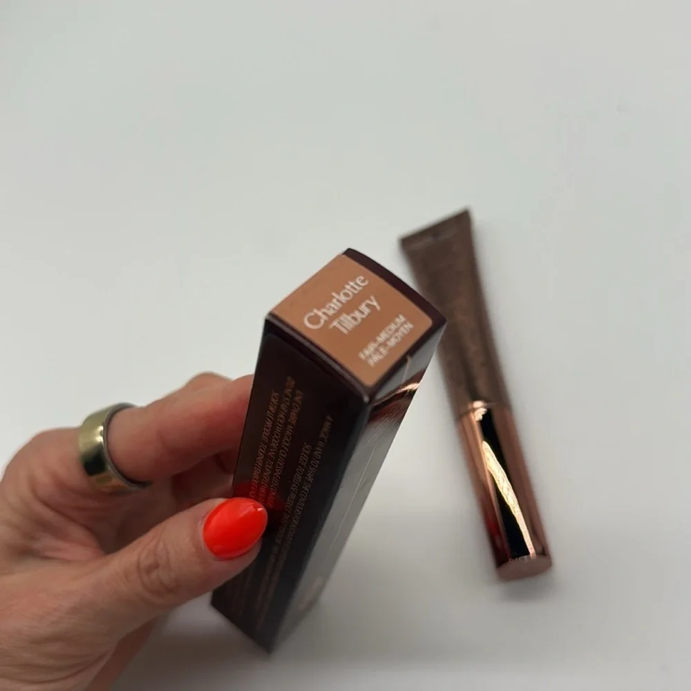 Charlotte Tilbury Hollywood Contour Wand Fair Medium NIB